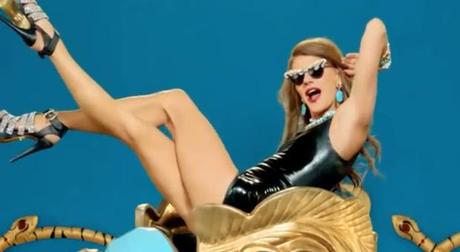 H&M; E ANNA DELLO RUSSO: UN VIDEO PER LANCIARE LA COLLEZIONE DI ACCESSORI