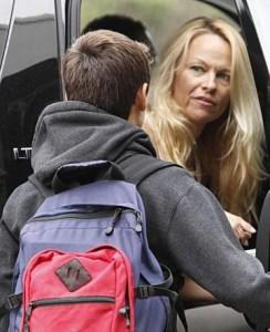 Pamela Anderson senza trucco: irriconoscibile!