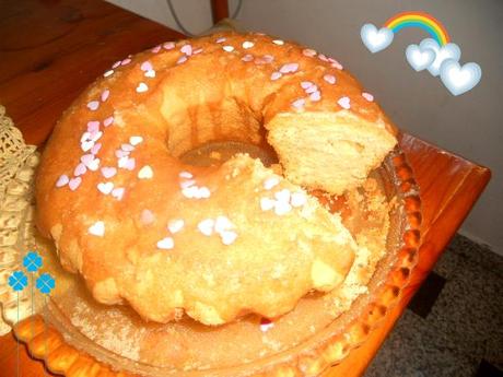 Ciambellone al limone con glassa