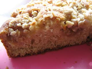 Torta allo yogurt, cannella, fichi e mandorle