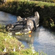 Tragedia nel fiume Orco Donna perde il controllo dell’auto Due morti