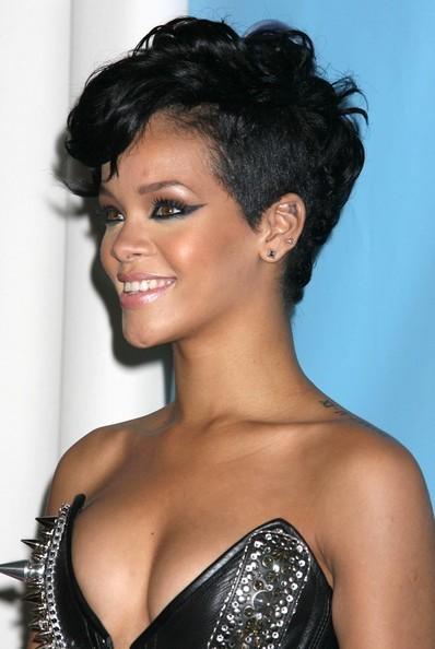 Rihanna Make-up Inspiration