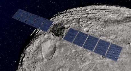 La sonda Dawn, diretta verso Cerere, dà l’addio all’asteroide Vesta