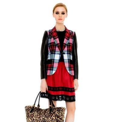 MOSCHINO RILANCIA IL TARTAN