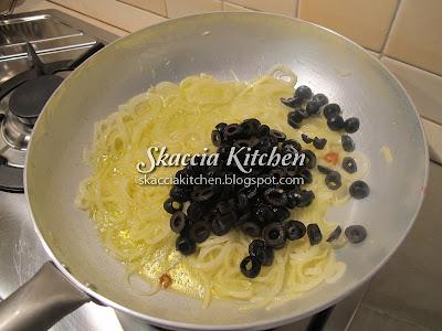 Fusilli Integrali con Olive e Basilico