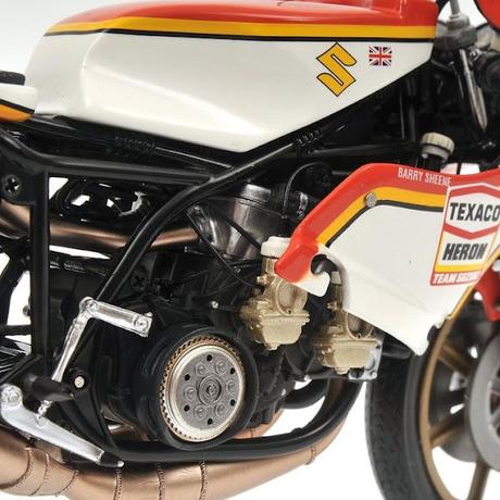 Suzuki RG 500 B.Sheene 1976 by Minichamps