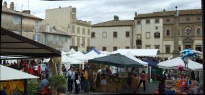 Piazza Umberto I° durante la V Sagra del Fungo Porcino