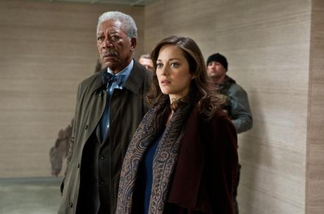 una immagine di Morgan Freeman e Marion Cotillard su The Dark Knight Rises: il Destino di un Cavaliere (Oscuro)