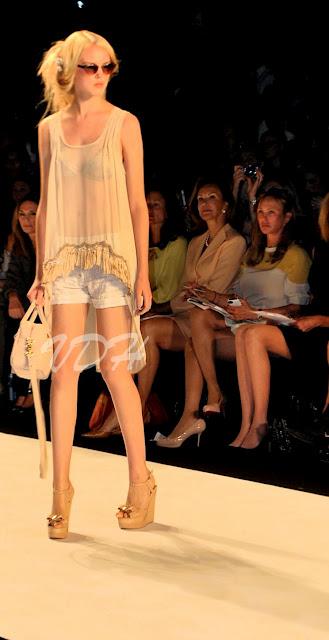 New York Fashion Week : :Badgley Mischka Spring 2013