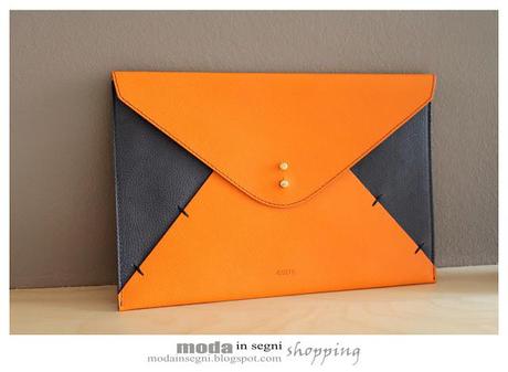 CO|TE Friday Clutch Bag... nel guardaroba di Moda in Segni