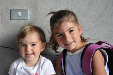 LA PRIMA DI BLANCA - fotocronaca preparazione e partenza della bambina dal nome spagnolo verso il primo giorno di scuola