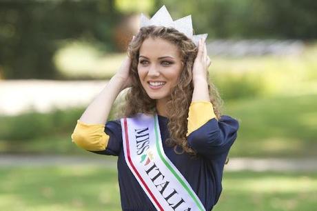 Miss Italia 2012 Giusy Buscemi e i test di medicina dimenticati.....