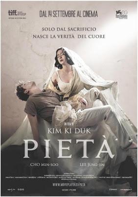 Pietà –  La comprensione di una madre nel dolore del capitalismo