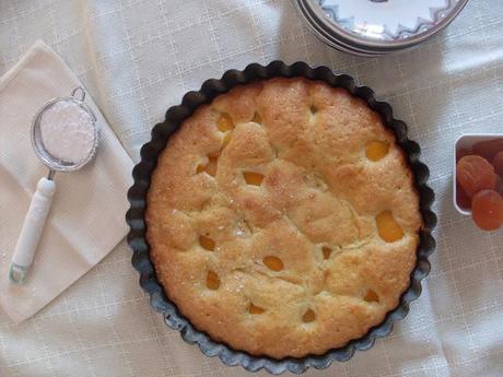 torta di frolla montata alle albicocche e ben tornata a me!