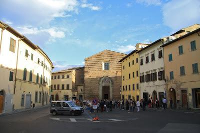 tutti in piazza