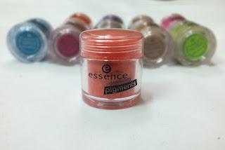 Collezione Colour Arts Essence!!Pigmenti e varie!! ;) Review...