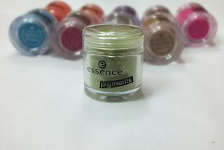 Collezione Colour Arts Essence!!Pigmenti e varie!! ;) Review...