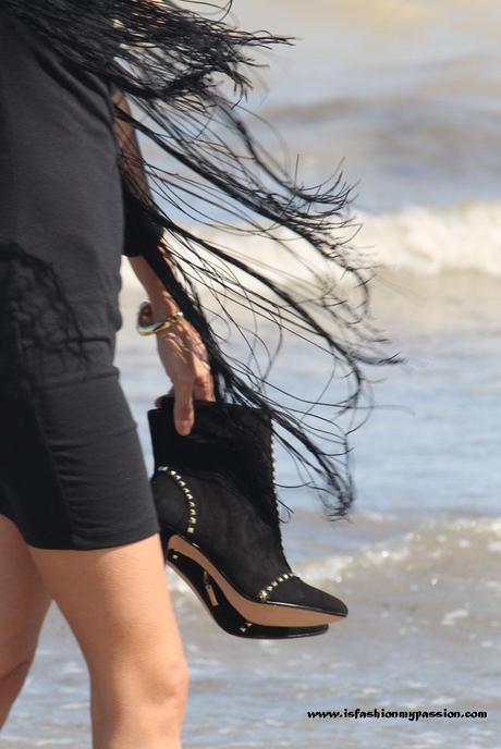 Rock studded photo shoot on the beach