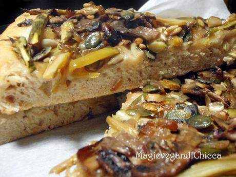 Focaccia con semi e verdure