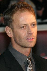 TAGLI DI CAPELLI DI ROCCO SIFFREDI IL PIù FAMOSO PORNO ATTORE ITALIANO