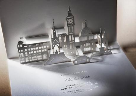 Burberry: Fashion Show Live From London