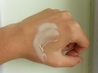 Catrice -Photos finish  liquid foundation 18h- review