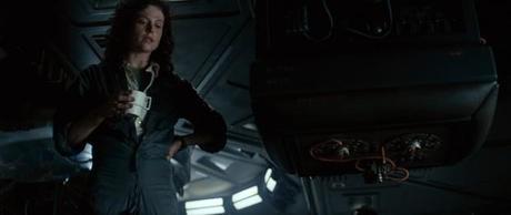 Immagine tratta da Alien di Ridley Scott - Sigourney Weaver una immagine di Alien S 620x262 su Quadrilogia di Alien: Terrore dallo Spazio Profondo