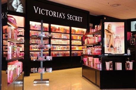 NEWS | Victoria's Secret apre la prima boutique italiana