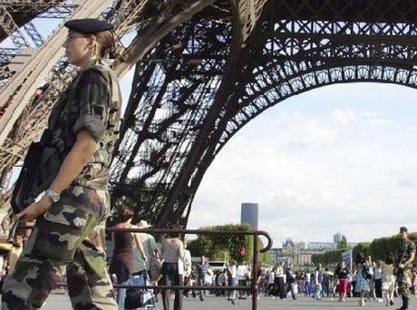 La minaccia terrorista incombe sulla Francia