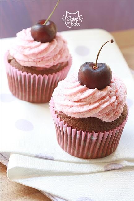 Cherry cola cupcakes