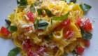 Tagliatelle in salsa di peperoni