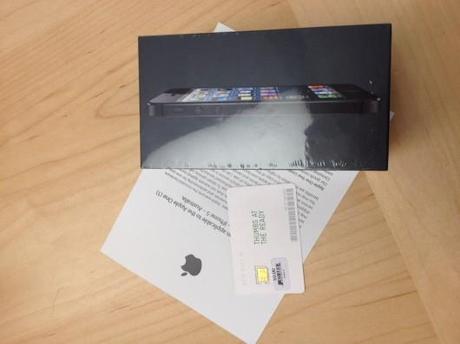 iPhone 5: ecco il primo unboxing del nuovo dispositivo di casa Apple