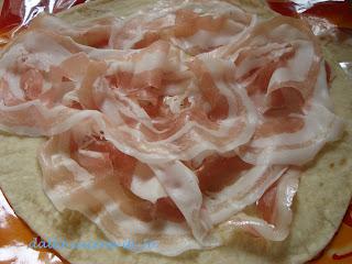 Piadine arrotolate con salumi e formaggi