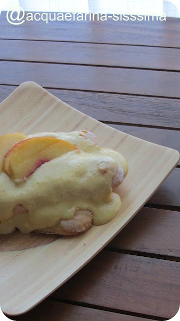 tiramisù alla pesca e vin santo di Carmignano...