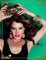 ANNA DELLO RUSSO PER H&M;: IL BAROCCO E’ DI MODA.