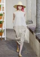 Daniela-Gregis-Primavera-Estate-2013-04_main_image_defile