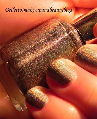 Kiko - Holographic Nail Lacquer n.400 Steel Grey Lavish Oriental Collection