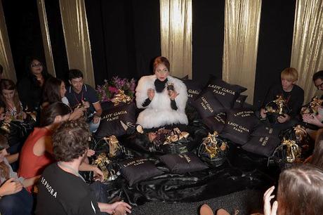 SEPHORA festeggia l'esclusivo evento sugli CHAMPS ELYSEE con Lady Gaga