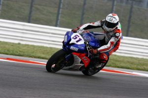 Mondiale Supersport: continua il difficile “apprendistato” per Fabio Menghi