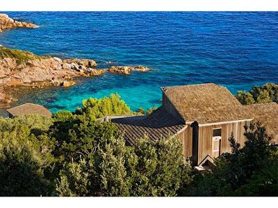 Una Casa Capanna in Corsica, Legno, Natura e Mare