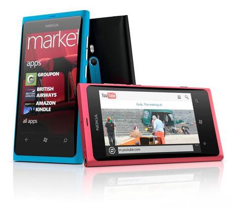 Nokia Lumia 900 e Nokia Lumia 800 in offerta su Expansys