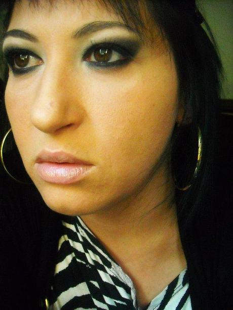 FOTD del 27/10/2010 : Vero in total black smokey eyes...