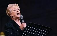 Angela Lansbury ci seppellirà tutti!