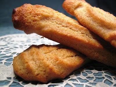 Biscotti alla farina di farro e miele