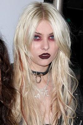 Everyday is Halloween for Taylor Momsen !!