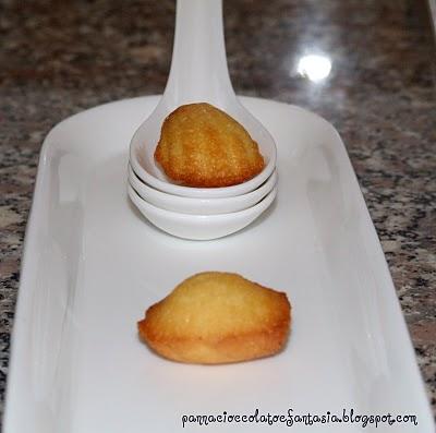 Mini madeleine con nutella al pistacchio