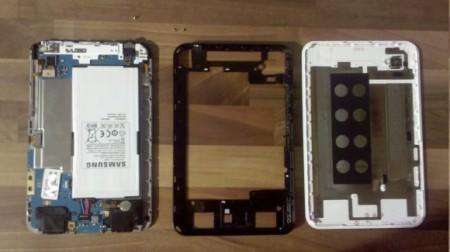 Galaxy Tab smontato e messo a nudo (teardown)