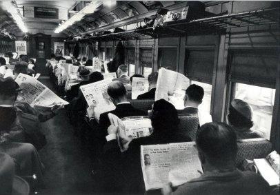 Leggendo il Giornale Il Tempo dei Buoni Giornali Non Passerà Mai