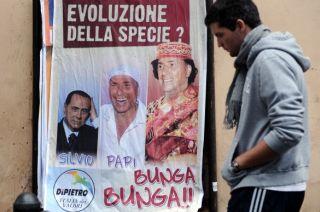 Berlusconi e i Gay, la Battuta Omofoba Offende Tutti