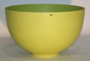 In solid surface la nuova collezione di vasi Cinema by Dedi